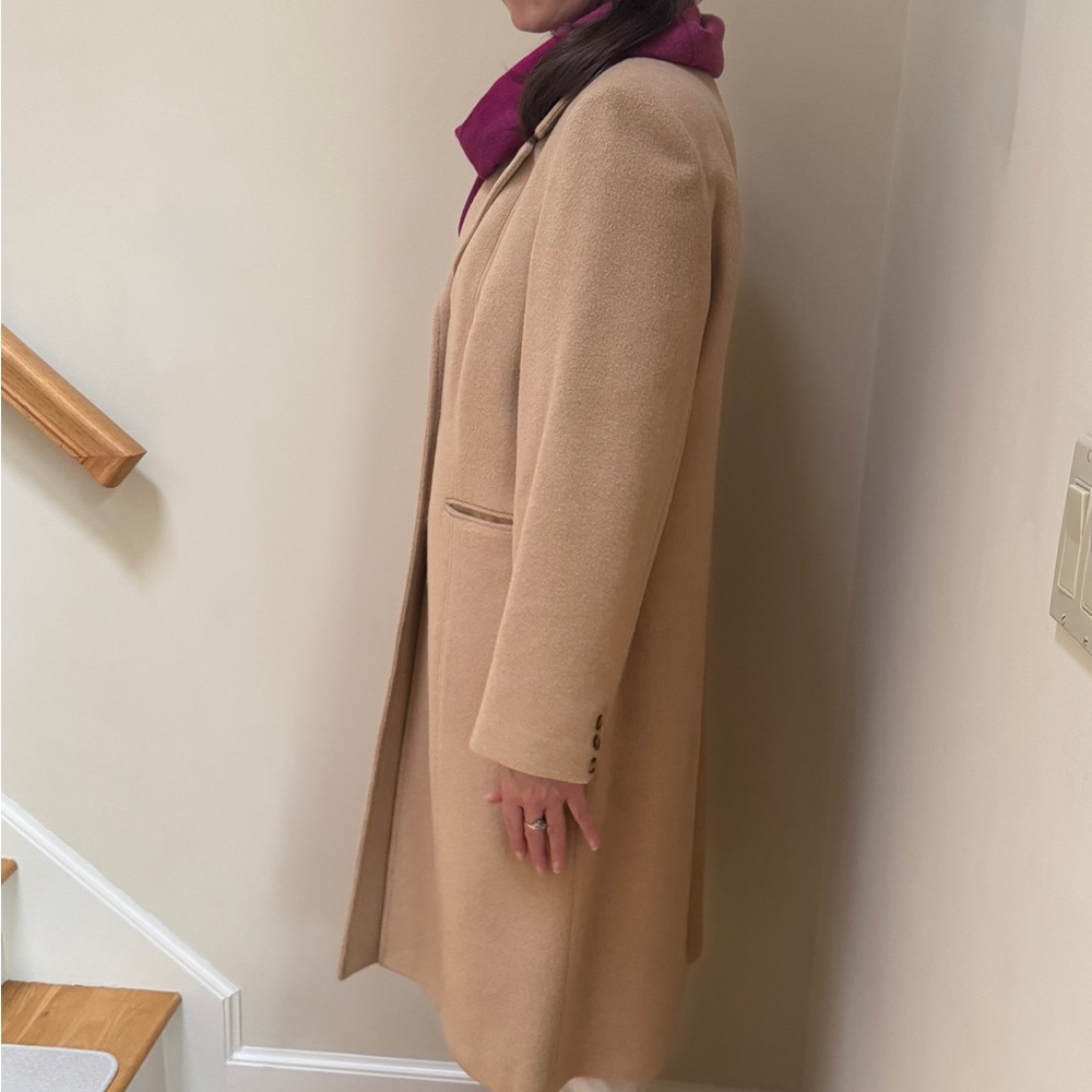 Luxurious Camel Hair Long Coat - Picture 8 of 9